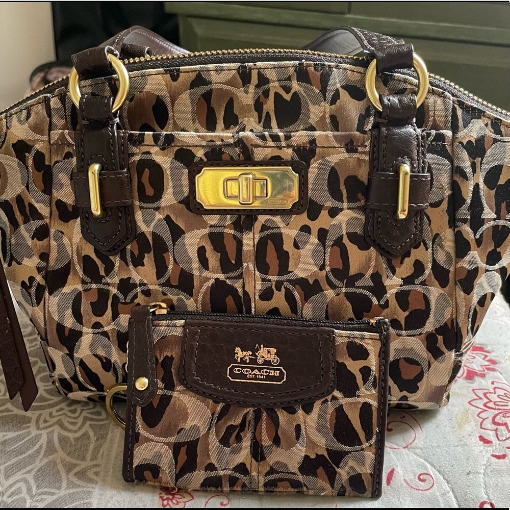 I ♥️this coach bag